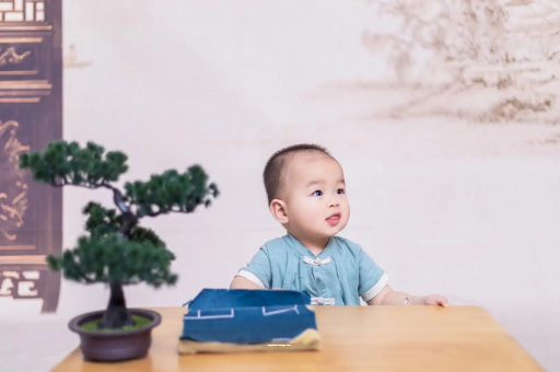 克孜勒苏宝宝半夜吐了怎么回事 克孜勒苏宝宝半夜吐了怎么回事